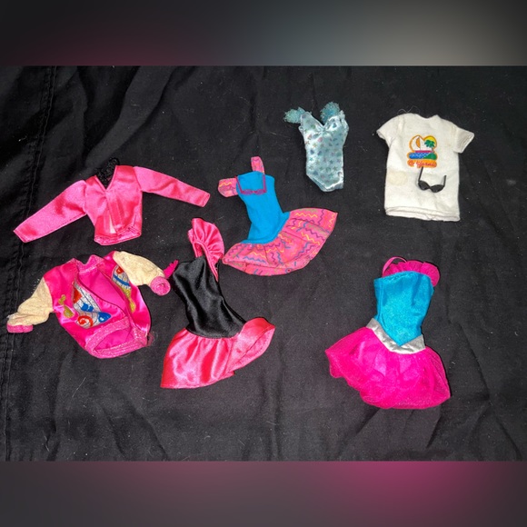 Vintage Barbie clothing lot - Picture 1 of 6
